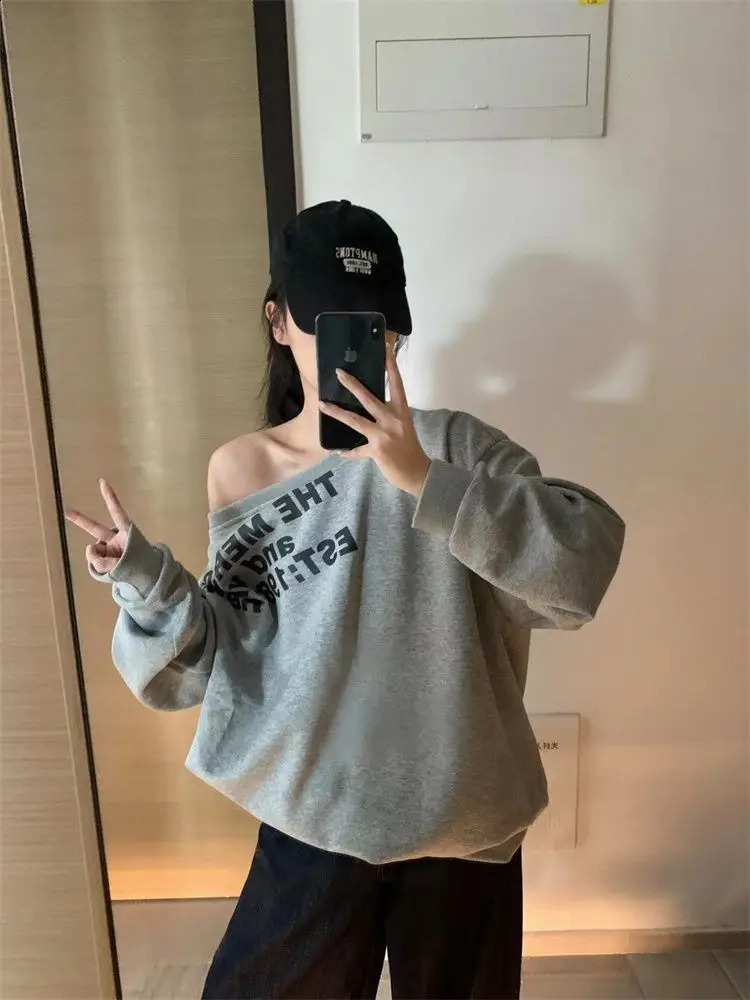 American Style Sloping Shoulder Letter n Hoodie for Spicy Women Ins Loose Casual Top Long Sleeved 241223