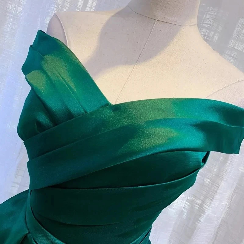 Customized Vintage Off The Shoulder Evening Dresses Long Satin Prom Dress Elegant Women Formal Gowns Wedding Dress Party Dresses 241223