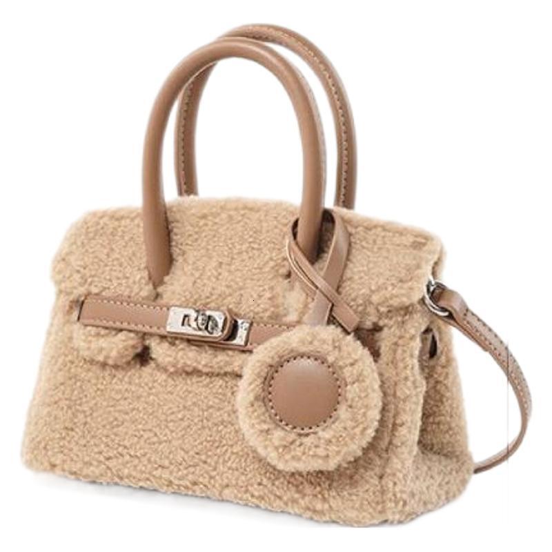 2024 new niche lamb fur autumn winter hand-held crossbody bag, simple and versatile