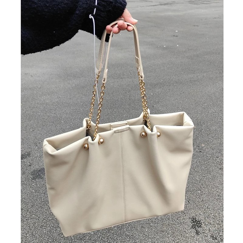 Bag New Trend 2025 Women's Shoulder Bag Designer Handheld Commuter Large Capacity Women's Design Handbag