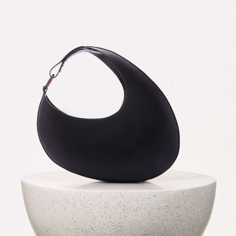 Uniquely Designed Italian Handbag for Women New Trendy and Versatile Oval Shaped Large Capacity Single Shoulder Underarm Bag