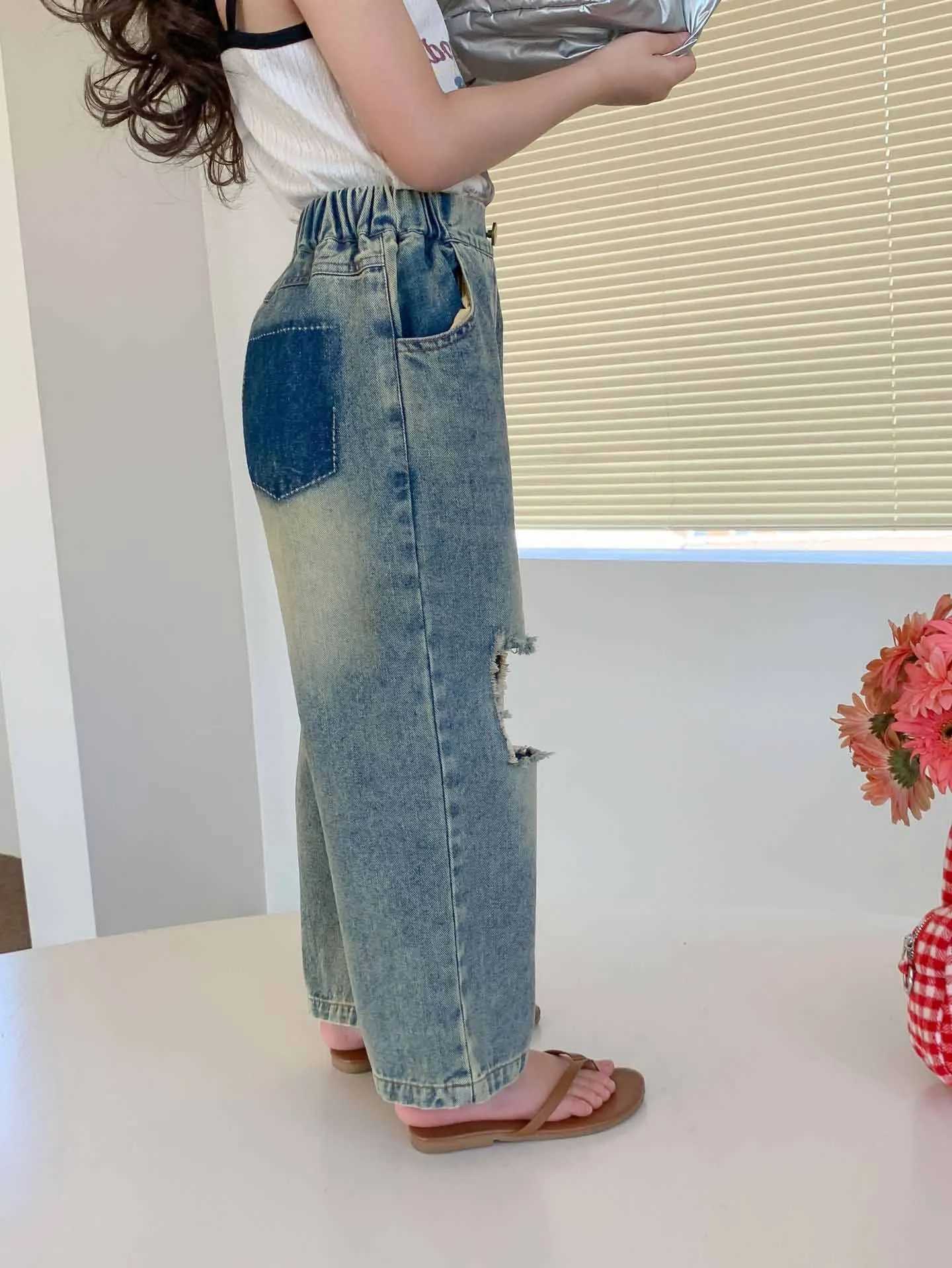 Childrens jeans torn jeans boys and girls pants girls wide leg jeans 3 to 7 years old childrens clothing W241227