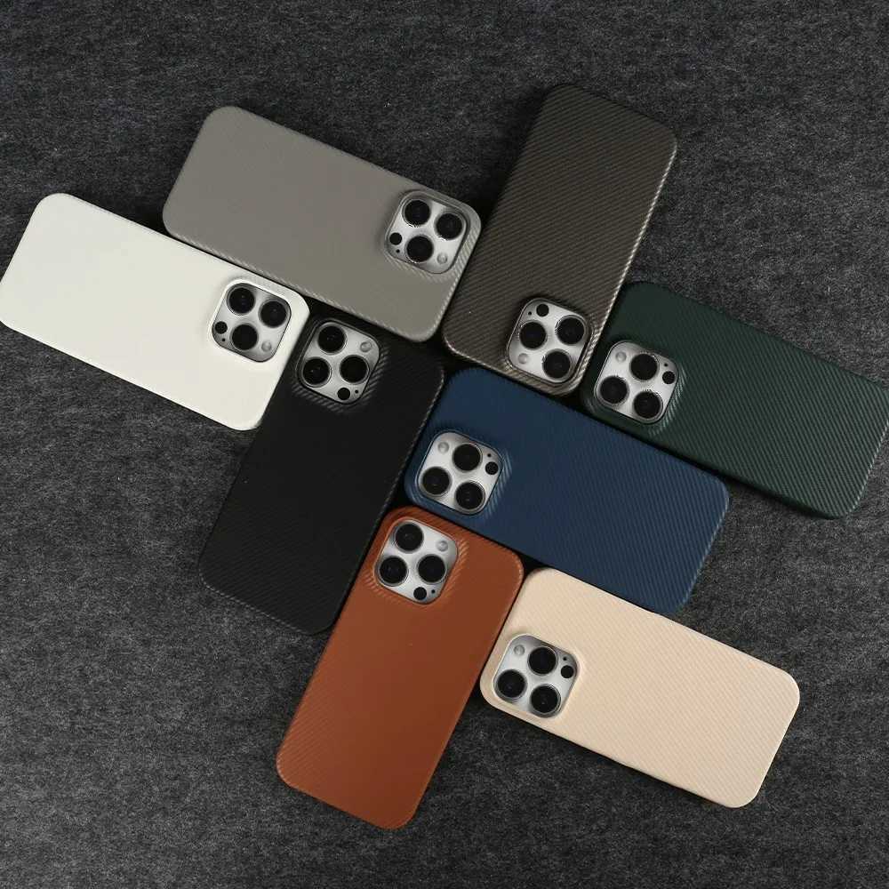 Carbon Fiber Pattern Genuine Leather Case For Iphone 16 Pro Max Case 15Pro 14 12 11 13 Aesthetic Vintage Retro Back Cover Fundas Z250207