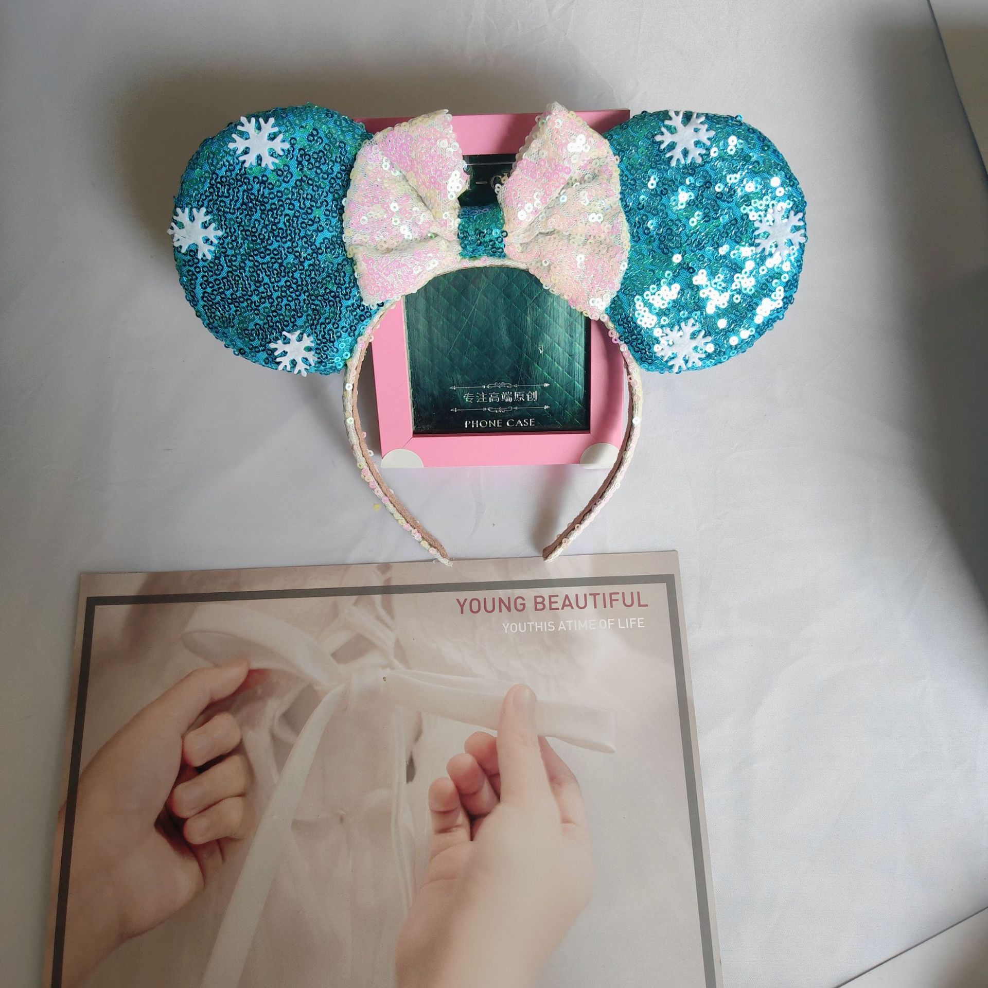 Sparkling Bow Ribbon Headpiece for Playful Makeovers and Picture-Perfect Moments