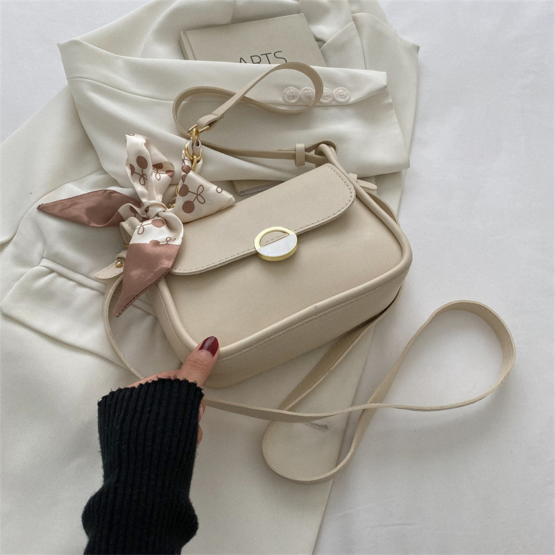 Women's 2025 season new shoulder bag designer fashion chain small square bag trendy crossbody bag trendy handbag