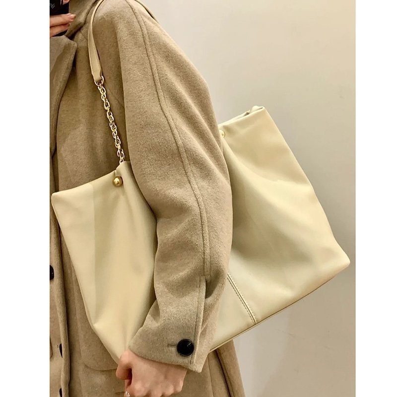 Bag New Trend 2025 Women's Shoulder Bag Designer Handheld Commuter Large Capacity Women's Design Handbag