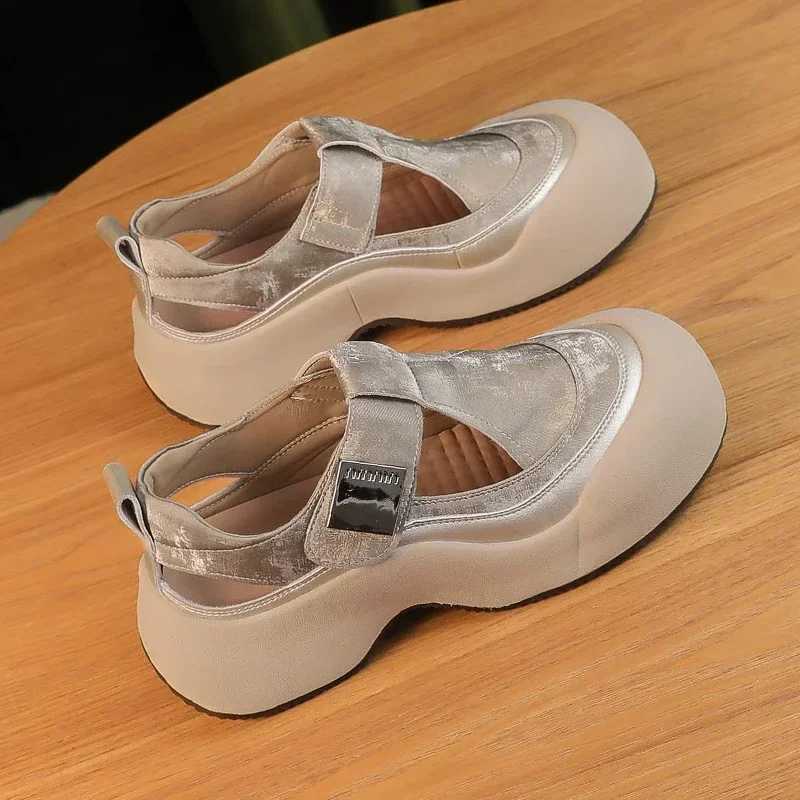 High Quality New Platform Women Casual Loafers Shoes Mid Heels Hollow Sandals Summer Brand Sport Running Cozy Women Shoes Sneakers T241227