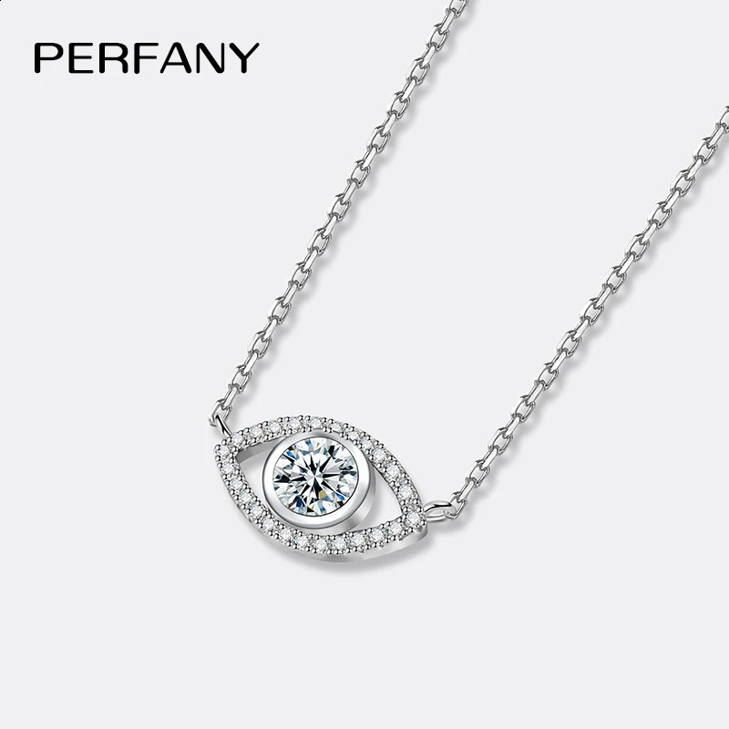 PERFANY 05CT Necklace for Women S925 Pure Silver eye Pendant Laboratory Diamond Certified Highend Fashion Jewelry 241226