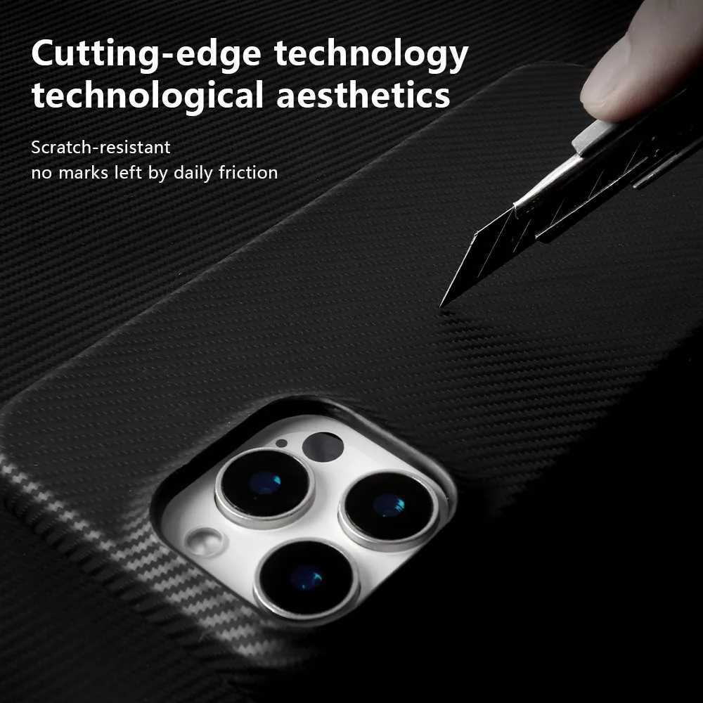 Carbon Fiber Pattern Genuine Leather Case For Iphone 16 Pro Max Case 15Pro 14 12 11 13 Aesthetic Vintage Retro Back Cover Fundas Z250207
