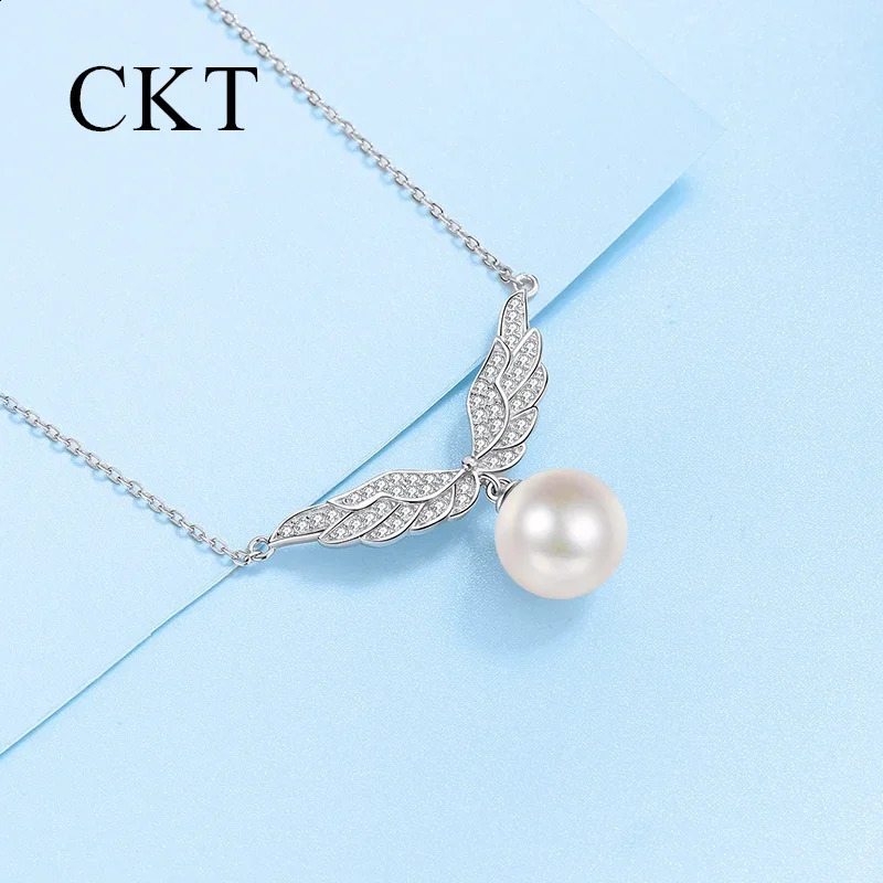 18K White Gold Cupids Heart Necklace Pendant for Women Romantic Angel Wings Collarbone Chain Pearl Birthday 241226