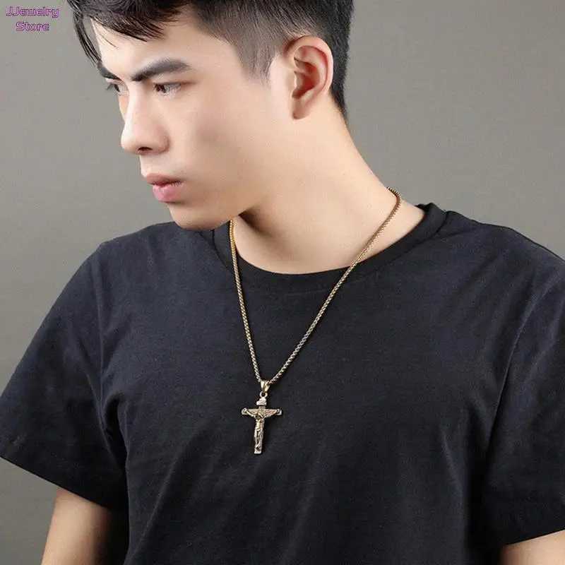 Fashion Crucifix Jesus Christ Men Jewelry Gold Brown Silver Color Metal Cross Pendant With Neck Chain Necklaces For Man WomenXJ241227