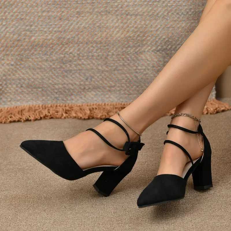 High Quality High Heel Hollow Fashion Womens Shoes Summer New Large Size Pointed Thick Heel Womens Sandals T241227