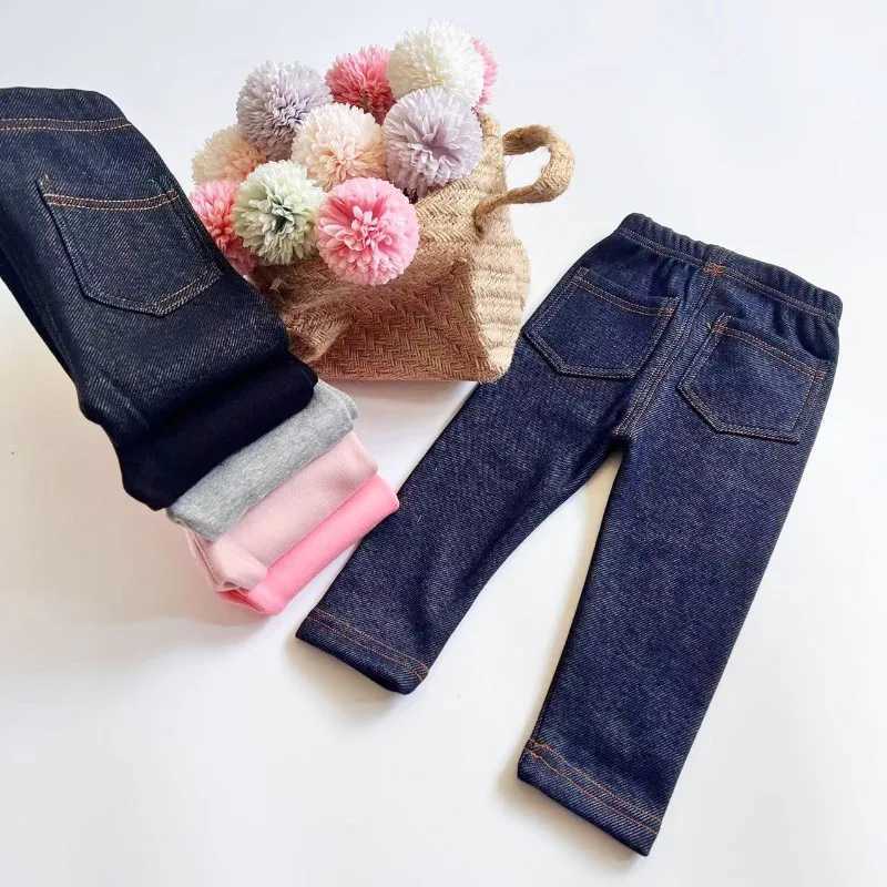Autumn and Winter Childrens Jeans for Boys and Girls Solid Color Thin Velvet Elastic Band Jeans Baby Elastic Jeans 1-6Y W241227