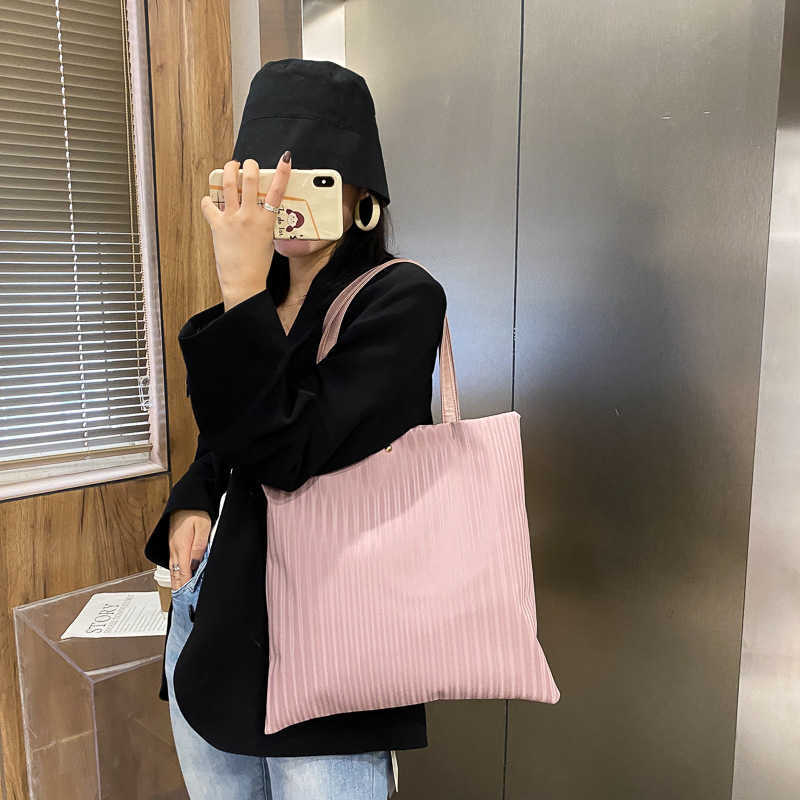 Korean Version Ins Small Fresh Large Capacity Shoulder Bag Women's 2020 New Net Red Trend Fashionable Underarm 241227