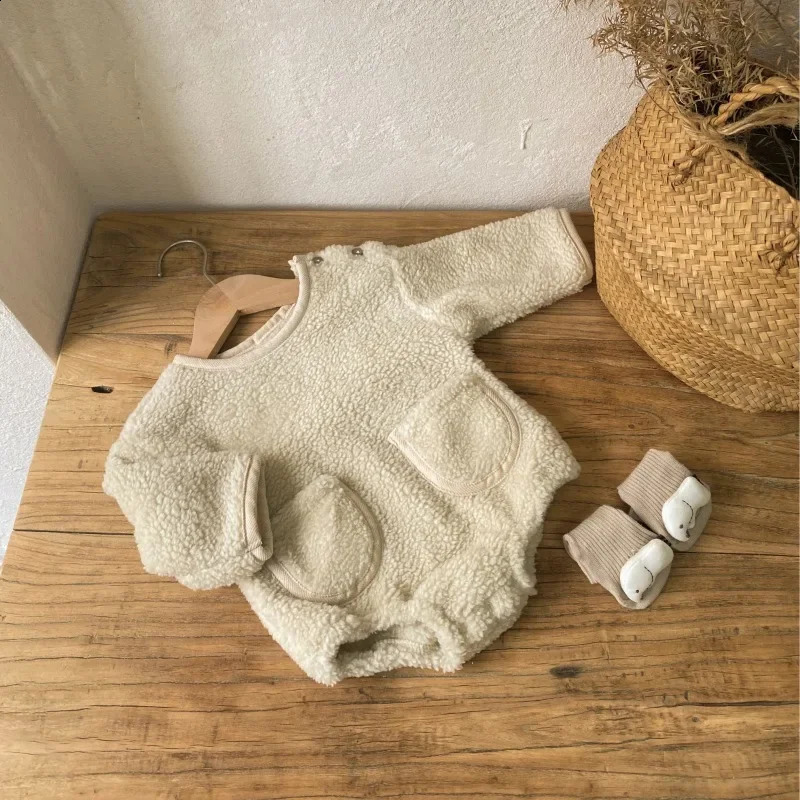 Autumn Winter Infant Toddler Girls Boys Double-sided Plush Pocket O-neck Shoulder Buckle Bodysuit Baby Warm Jumpsuit A9395 241226
