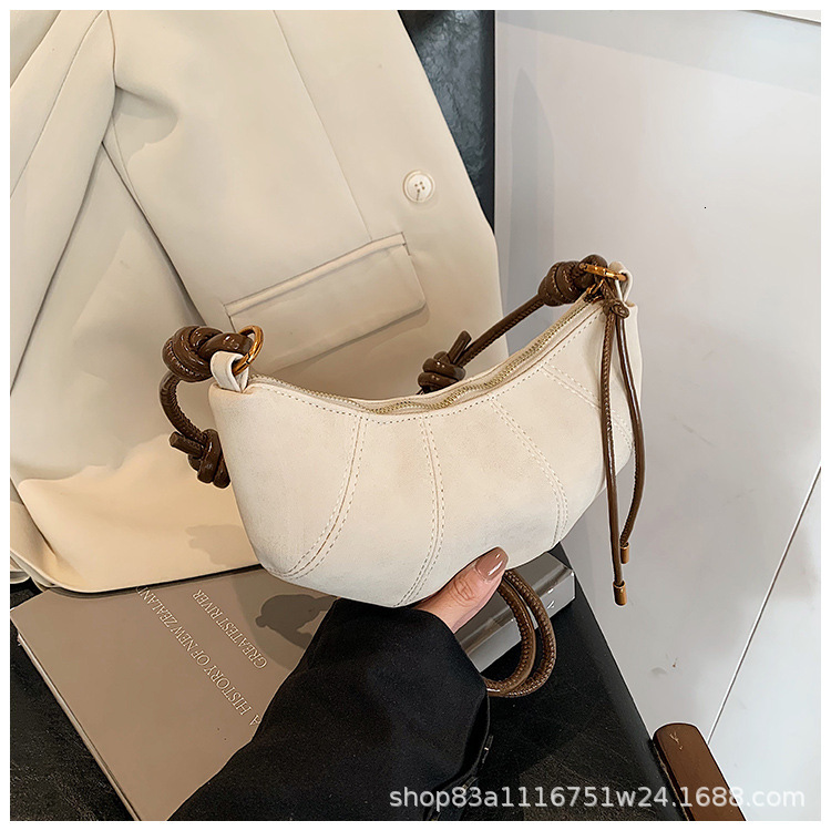 2025 New Moon Dumpling Bag Designer's Single Shoulder Bag Still Single Cross Shoulder Women's Bag Lightweight Bag