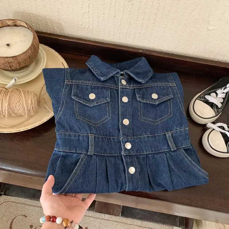 2024 Baby and toddler jeans jumpsuit boys and girls denim jacket fashionable childrens one-piece long sleeved jumpsuit casual children W241227