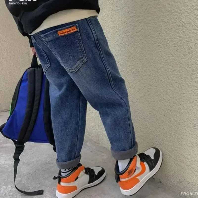 Winter Velvet Lined Boys Jeans Pants Elastic High Waist Warm Kids Vaqueros Pants Vintage Thick Plush Children Denim Calca W241227