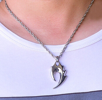 Wolf Tide Korean Version Titanium Stainless Steel Geometric Flame Shaped Pendant Necklace Choker Jewelry Short Chain Love Bijoux Wholesale