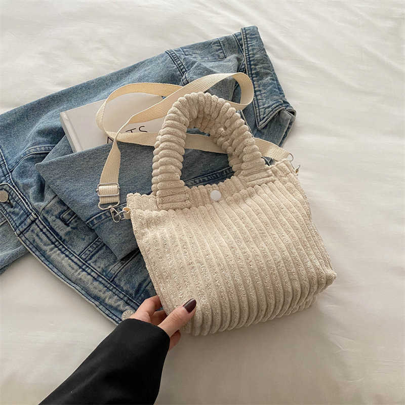 Niche corduroy bucket bag 2024 winter new plush crossbody bag cute plush handbag small square bag