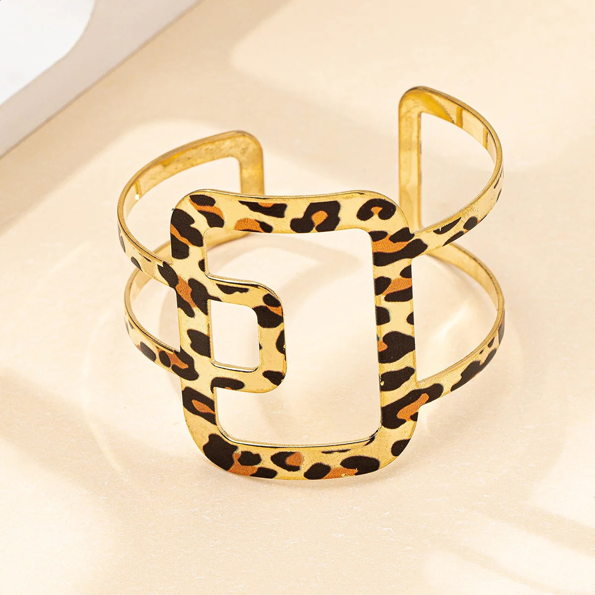 bracelet For Women Geometric Plane Hollow Leopard Print Cuff Retro Personality Holiday Party Gift Fashion Jewelry AB036 241227