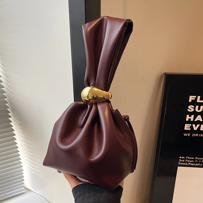 Fashion er Womens Small Handbag Soft Leather Pleated Ladies Mini Clutch Bag 2024 Female Party Evening Purses Bucket Bag 241223