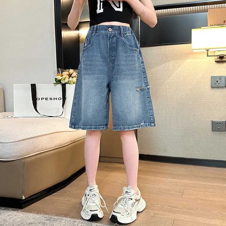 Teens Girls denim Half Pants 2024 Summer Western-style holed shorts Girls Casual Solid Color Children Knee Length Pants W241227
