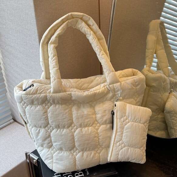 Korean Casual Down Jacket Autumn And Winter New Space Cotton Tote For Women's Hand-Held Single Shoulder Bag Trendy