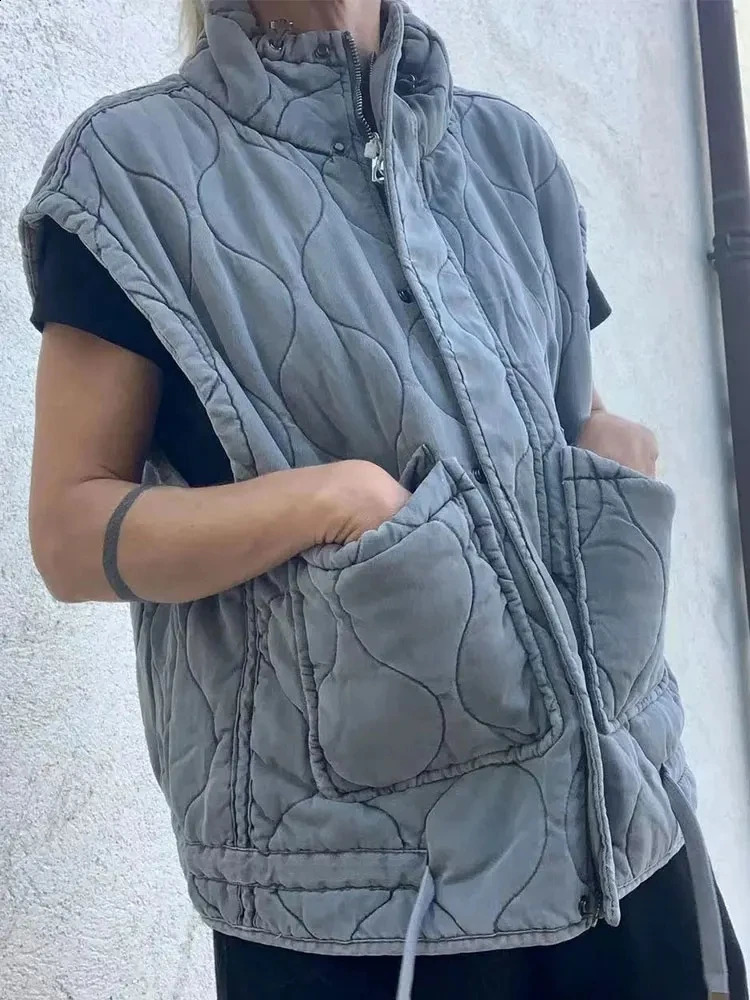 TRAF 2024 Spring Womens Patch Pocket Standup Collar Sleeveless Padded Vest Coat Warm Cotton Tank Female 241220