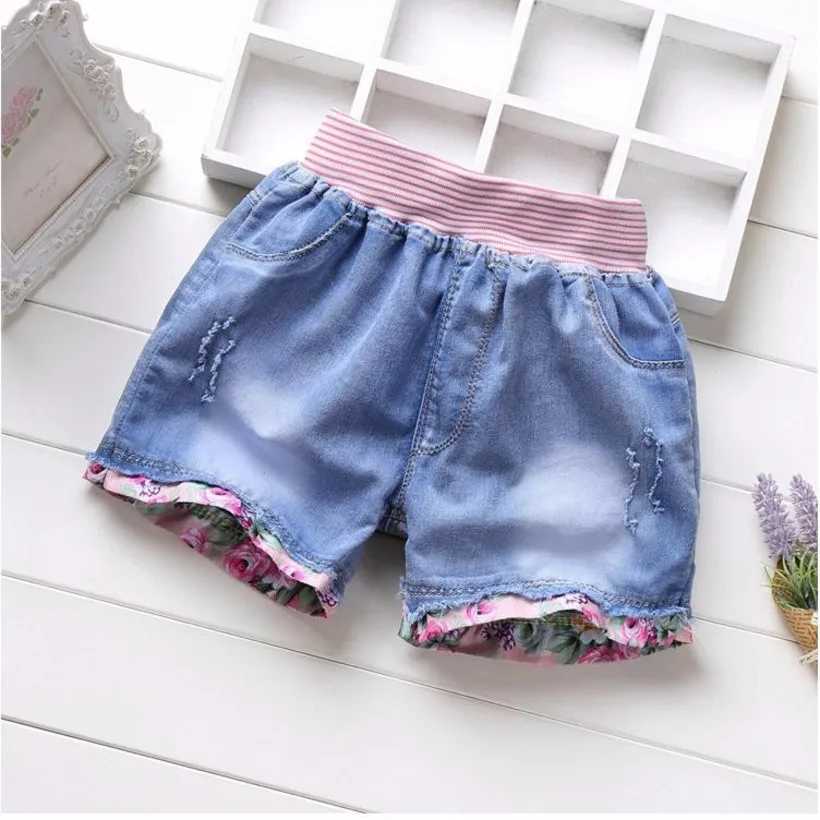 New Summer Kids Short Denim Shorts For Girls Fashion Girl Short Princess Jeans Children Pants Girls Shorts Flower Girls Clothing W241227