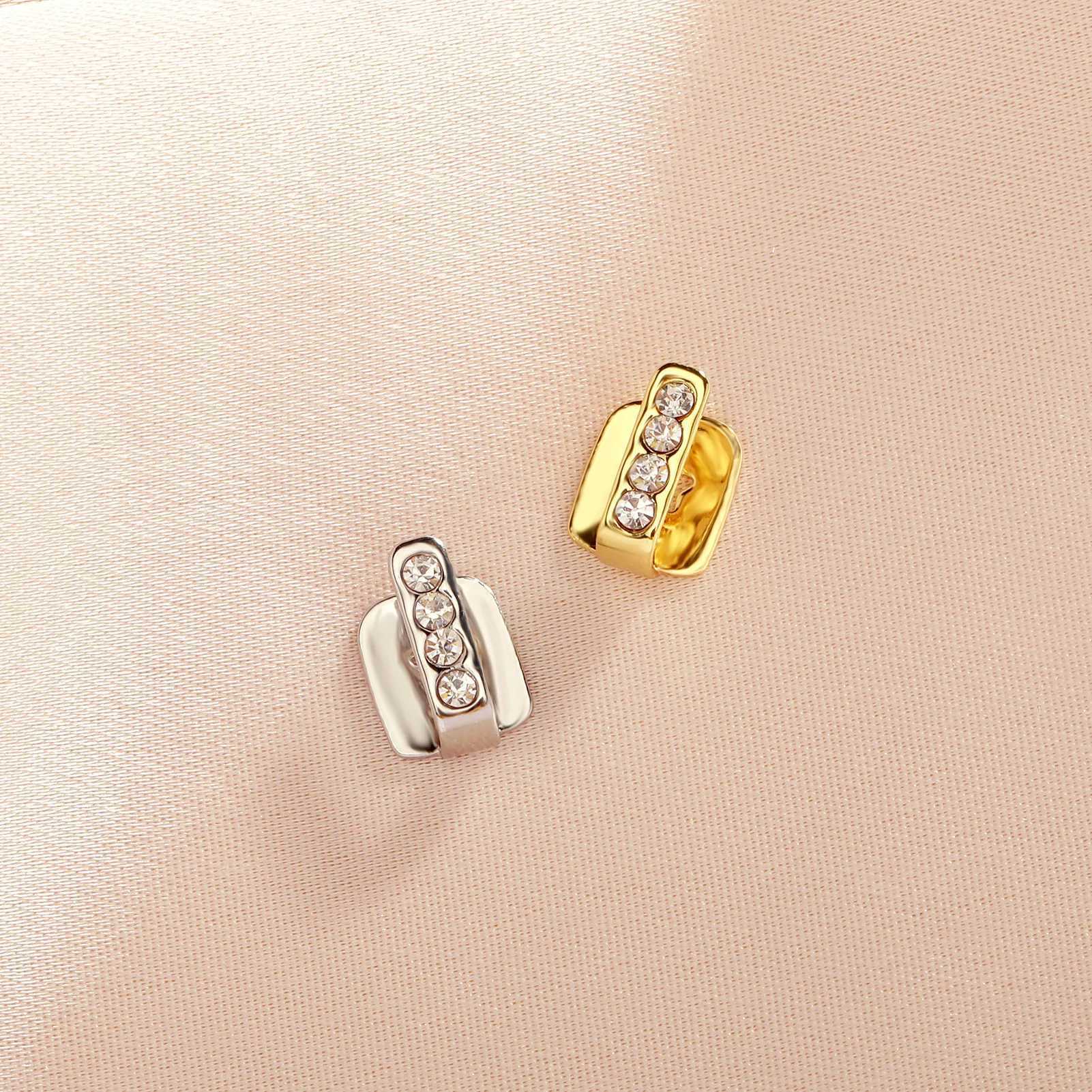 RACHELZ New Style 4 CZ Stone Long Stick Teeth Grillz Hip Hop Zircon Single Tooth Cs Decor For Women Men Jewelry Party Gift W241227