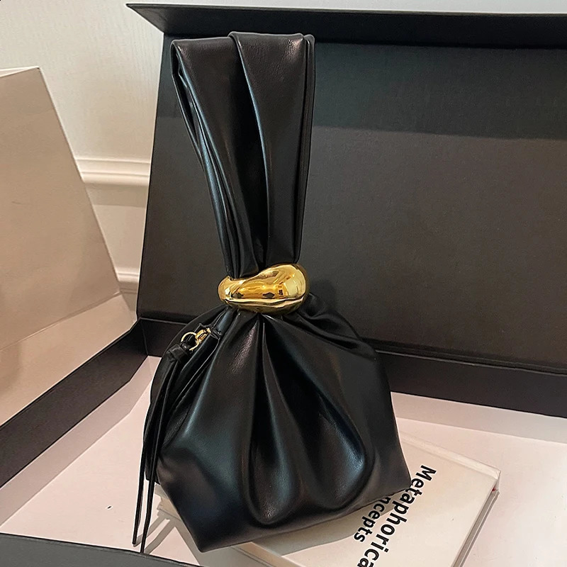 Fashion er Womens Small Handbag Soft Leather Pleated Ladies Mini Clutch Bag 2024 Female Party Evening Purses Bucket Bag 241223