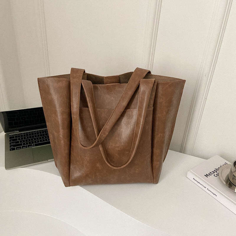 Retro Fashion Office Commuter Large Capacity For Women, New Simple And Versatile Tote Bag, Casual Shoulder Bag