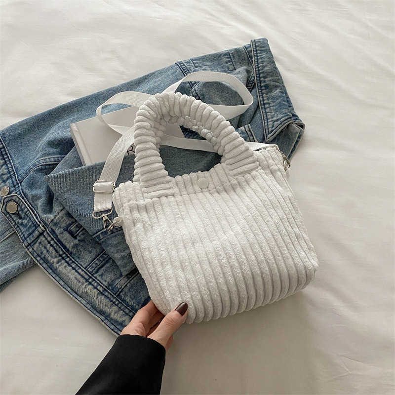 Niche corduroy bucket bag 2024 winter new plush crossbody bag cute plush handbag small square bag