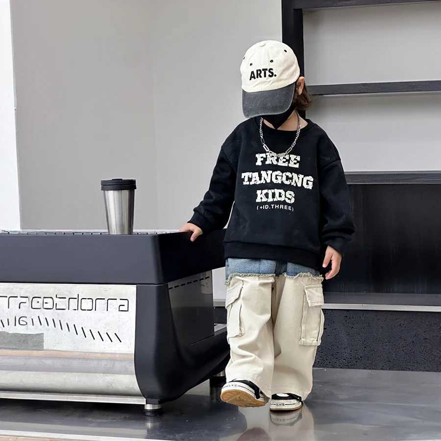 Boys Autumn Trousers 2024 New Baby Korean Edition Childrens Clothing Cotton Shop Boys Spelling Color Jeans Casual Pants W241227