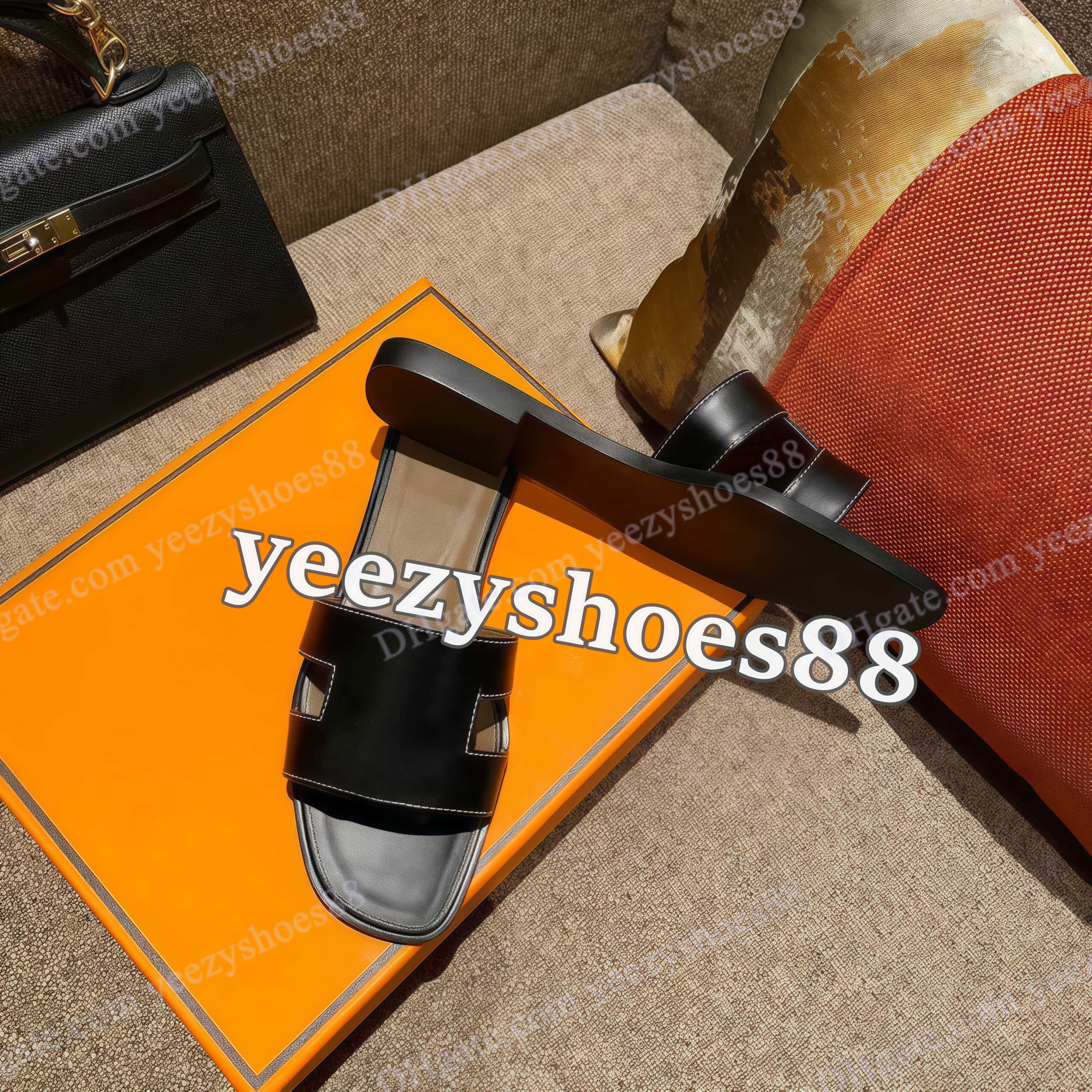 Designer slipper leather ladies sandals summer flat shoes fashion beach women slippers letter