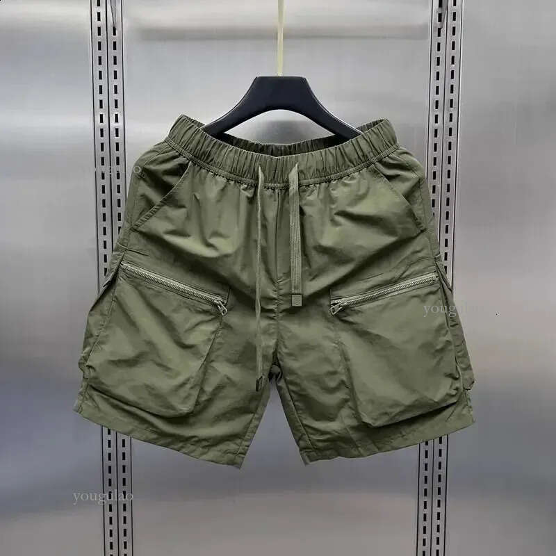 Mens retro multi pocket cargo shorts summer thin and loose straight casual jacket hat solid color drawstring 240819
