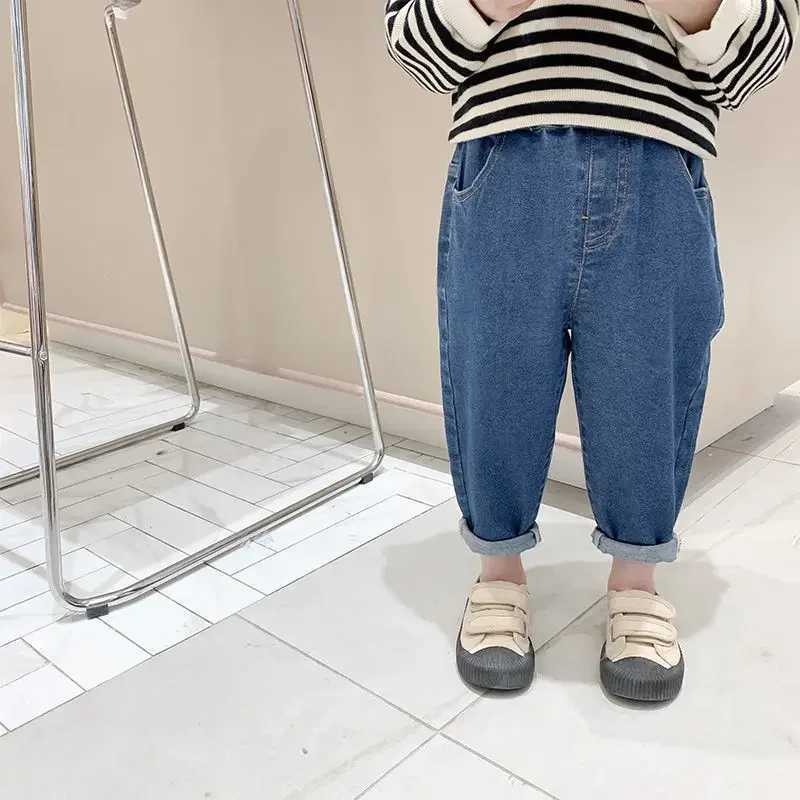 Baby Boy Girl Loose Jeans New Fashion Korean Sle Casual Solid Color Jeans Spring Autumn Childrens Denim Pants For 1-7 Years W241227