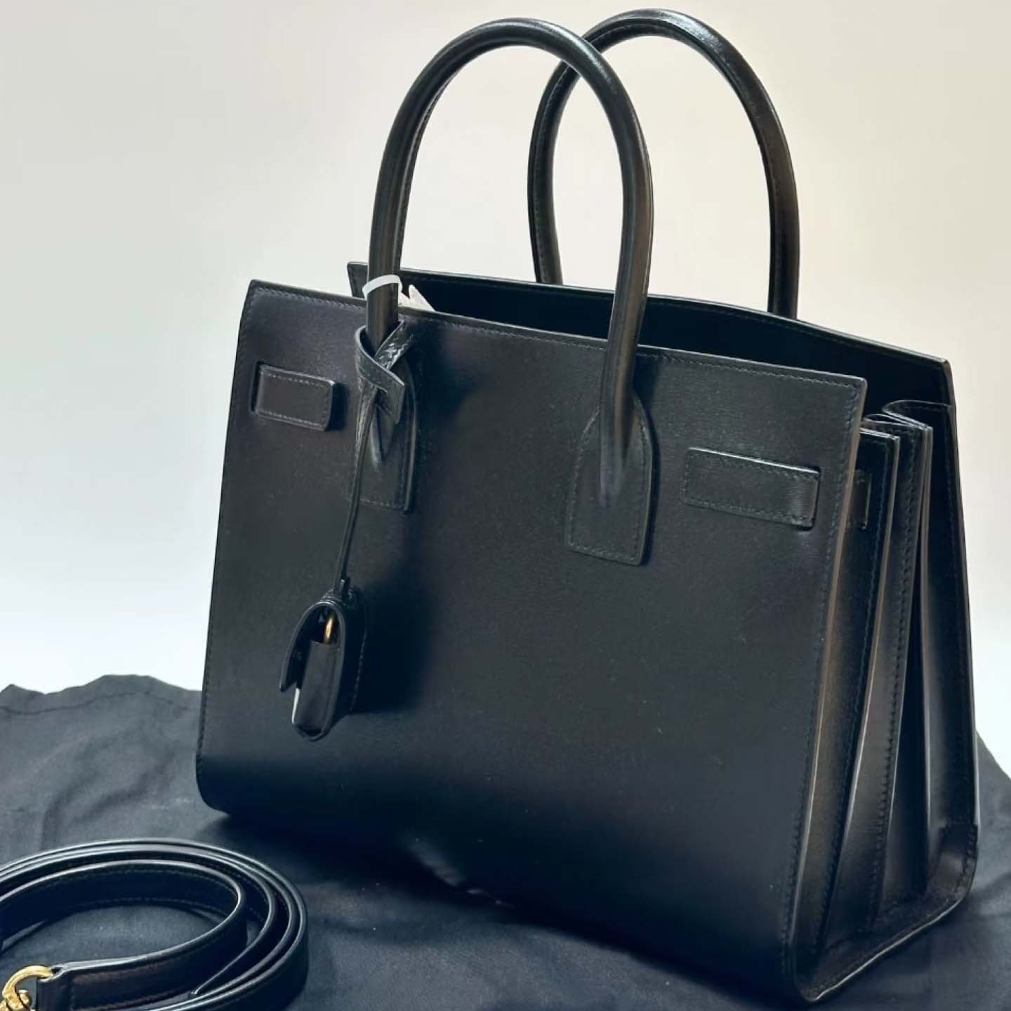 Tote Bag Designer Bag Accordion Bag Luxury Hot Stamping Silver Lock Head Pendant Cowhide Shoulder Bag Cross Body Handbag Mini Tote Multi-compartments Black Bag 22Cm