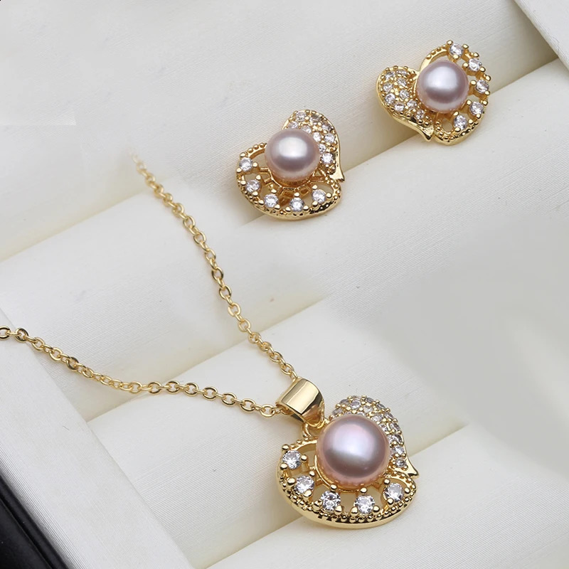 Freshwater Pearl Necklace and Earring Set for WomenCute Heart Pearl Jewelry Set Wife Mother Gift White Black 241226