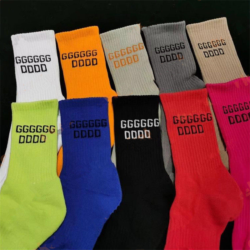 Fashion Mens Socks Classic Letter Breathable Socks Football Basketball Sports Socks Casual Socks Trend Sports Socks Youth Socks