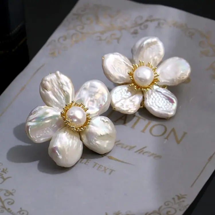 Minween Vintage Natural Baroque Pearl Brooches For Women Big Flower Brooch Jewelry Gifts 241227