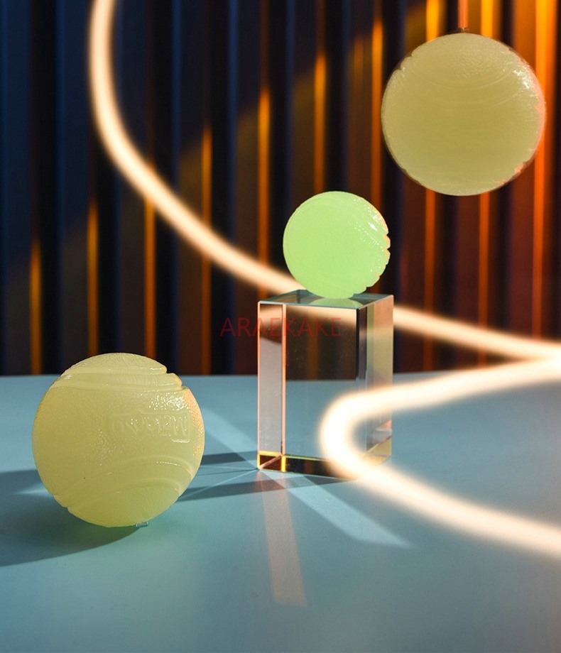 Dog toy ball, elastic, bite resistant, grinding teeth, dog training ball, night light floating rubber interactive