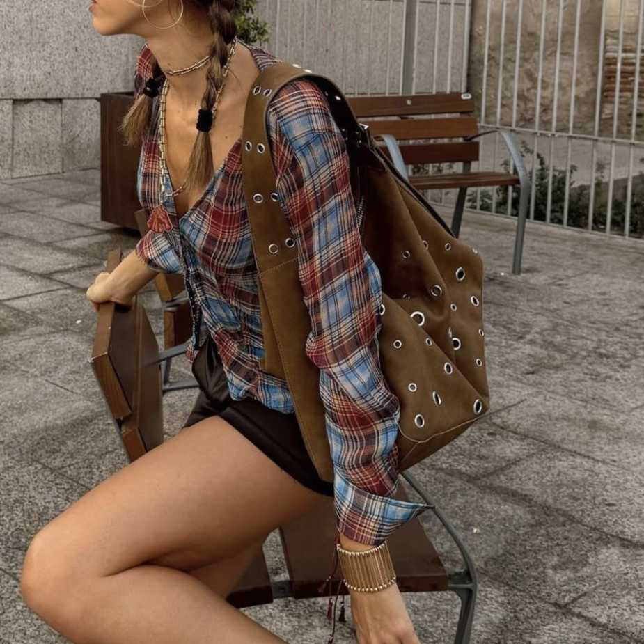 Imitation deer skin velvet armpit bag, Native Western cowboy wide shoulder strap with inlaid circular shoulder bag 241215