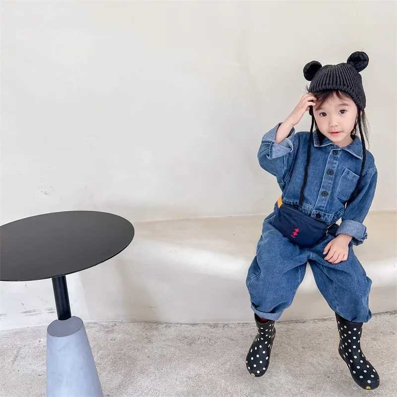 Childrens autumn denim jacket 2023 new fashion childrens long sleeved jacket girls jeans jumpsuit baby clothing boys one-piece pants W241227