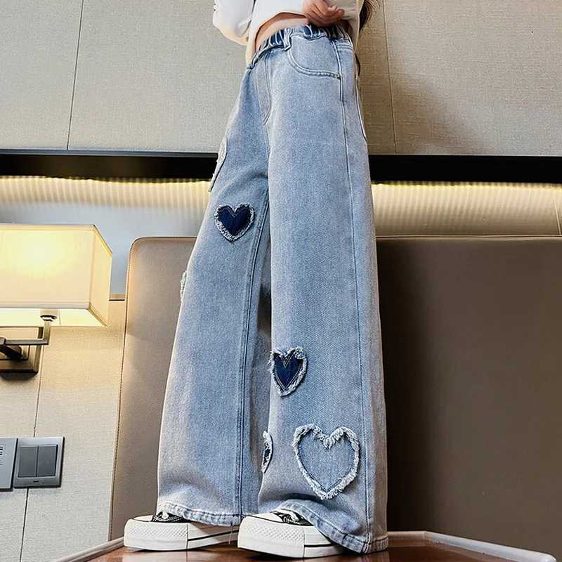 Girls Denim Wide Leg Pants with Heart Design Big Flare Pants Loose Jeans For Girls Casual Children Spring Childrens Clothes W241227