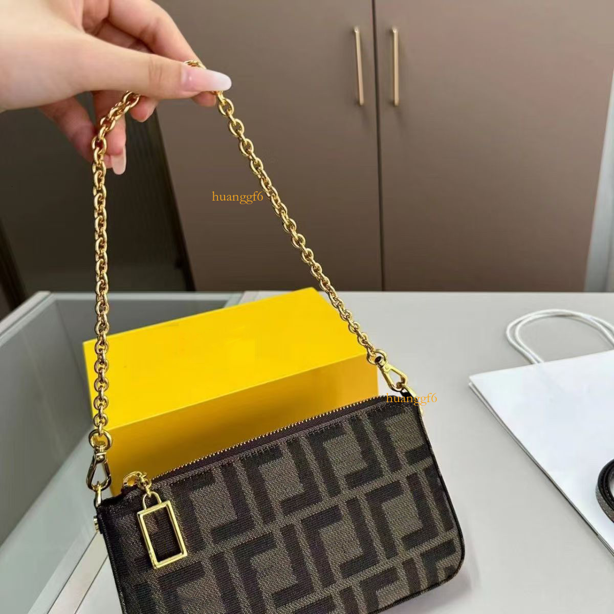 F Designer Bags Women Baguette Tote Bag Fashion Crossbody Handbags Classic Shoulder Handbag Wallet Emed Flap Famous Purse Canvas Totes Gift 2E 83B