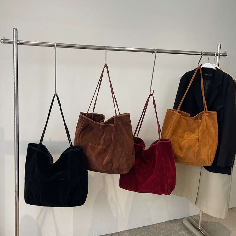 Autumn Winter Large Capacity for Women 2024 New Fashionable and Versatile Ins Crossbody Texture Suede Commuter Bag