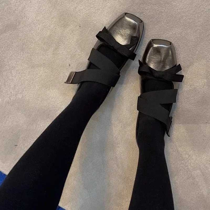 High Quality Square Toe Womens Green Fashion Formal Shoes Thin Heel Cross Strap Sexy Office Flat Elegant Formal Shoes for Women Loafers T241227