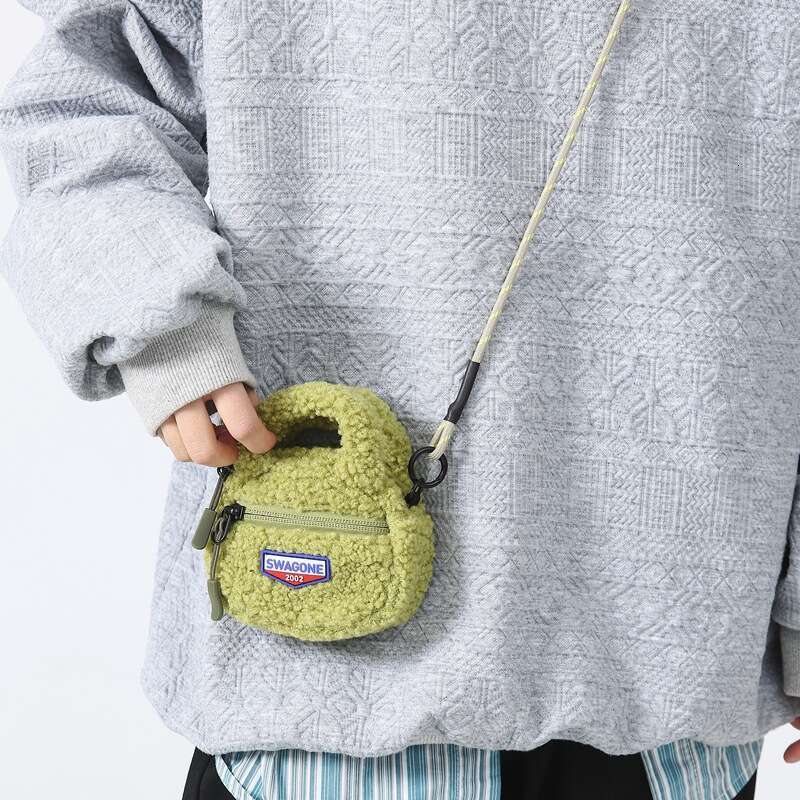 Crossbody Bag, Women's Lamb Fur Plush Cute Autumn And Winter Decoration Pendant, Aron Color Mini Handheld Lipstick Headphone Bag